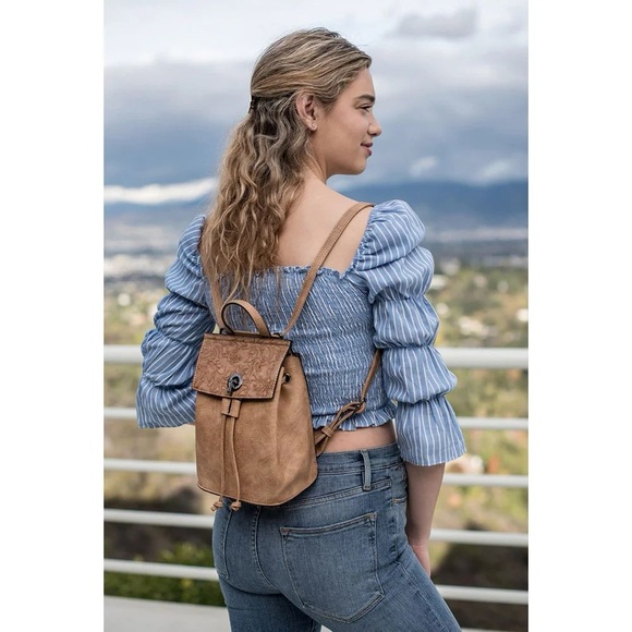 Liz Soto Handbags - LIZ SOTO Abby Convertible
Crossbody/Backpack/Brown, EUC
